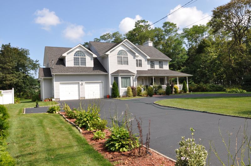 Asphalt Driveway Resurfacing in Sarasota, FL